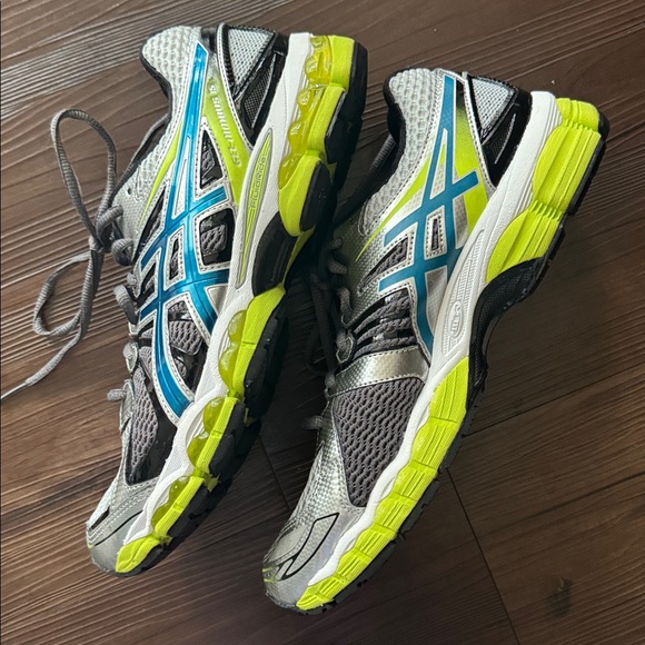 ASICS Gel Nimbus 15 Gray and Black Athletic Shoes Fluidfit. Like new! $Firm$ - Picture 1 of 5
